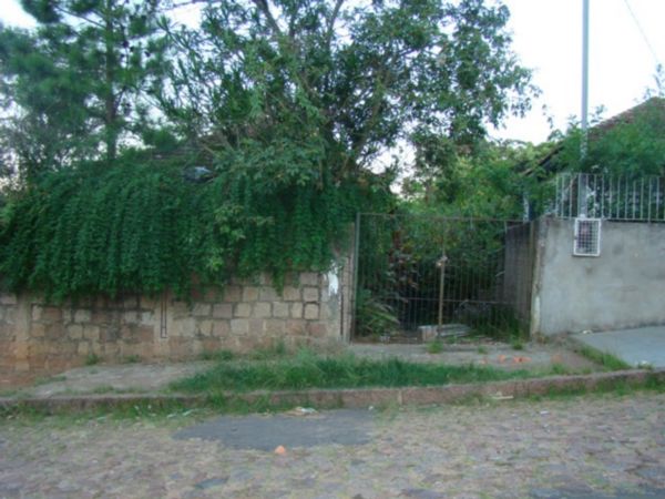 Terreno com 590m² no bairro Tristeza em Porto Alegre para Comprar