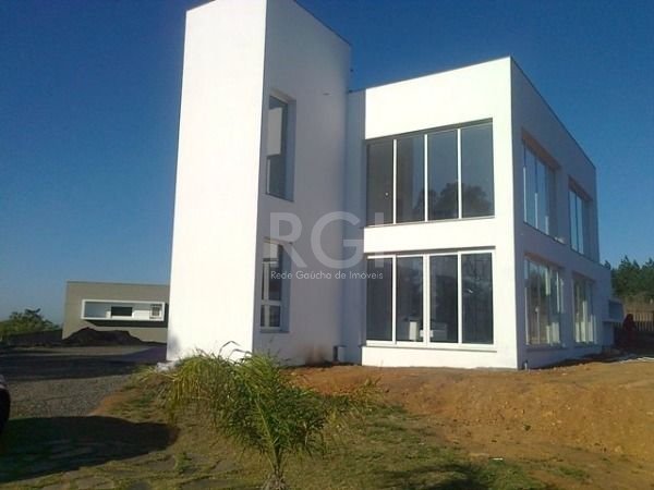 Casa Condominio com 500m², 4 dormitórios, 3 suítes, 4 vagas no bairro Teresópolis em Porto Alegre para Comprar