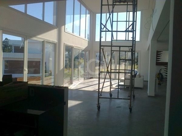 Casa Condominio para Venda - 500m², 4 dormitórios, sendo 3 suites, 4 vagas - Teresópolis