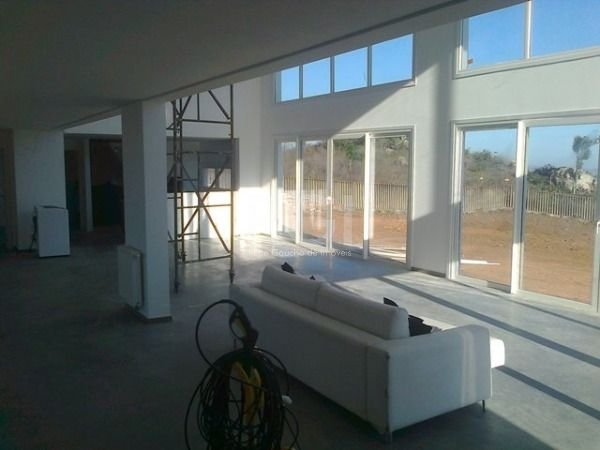 Casa Condominio para Venda - 500m², 4 dormitórios, sendo 3 suites, 4 vagas - Teresópolis