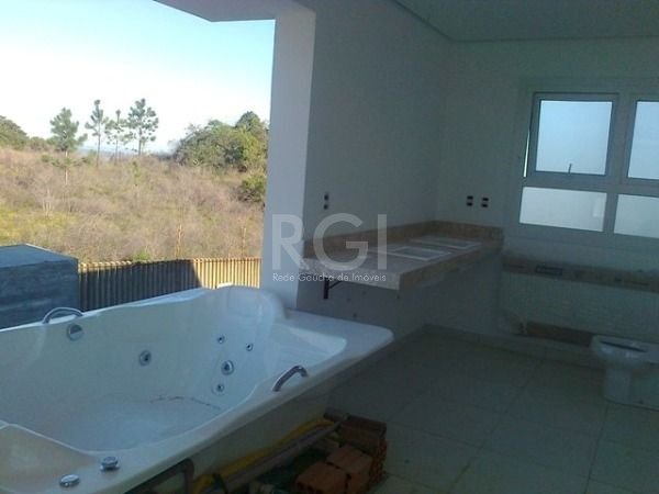 Casa Condominio para Venda - 500m², 4 dormitórios, sendo 3 suites, 4 vagas - Teresópolis