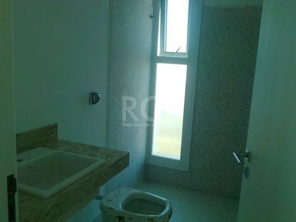 Casa Condominio para Venda - 500m², 4 dormitórios, sendo 3 suites, 4 vagas - Teresópolis