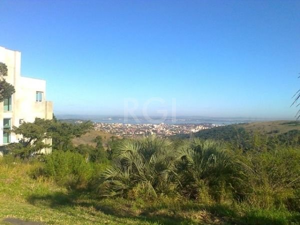 Casa Condominio para Venda - 500m², 4 dormitórios, sendo 3 suites, 4 vagas - Teresópolis