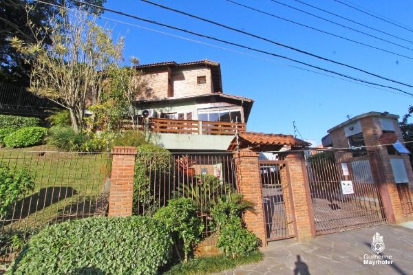Casa Condominio com 258m², 3 dormitórios, 1 suíte, 2 vagas no bairro Jardim Isabel em Porto Alegre para Comprar