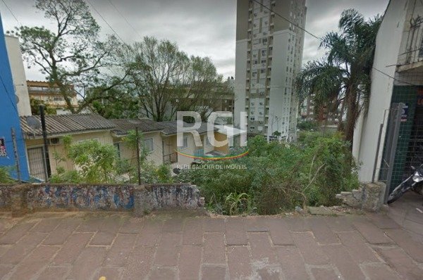 Terreno com 628m² no bairro Partenon em Porto Alegre para Comprar