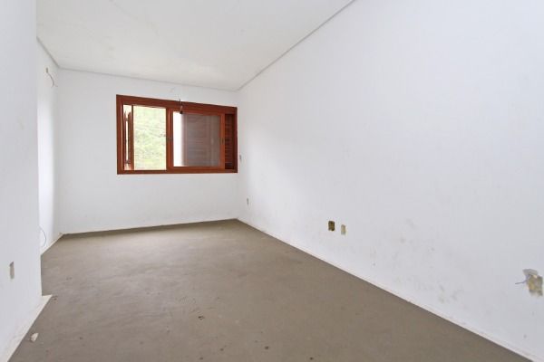 Casa para Venda - 164m², 3 dormitórios, sendo 3 suites, 2 vagas - Guarujá