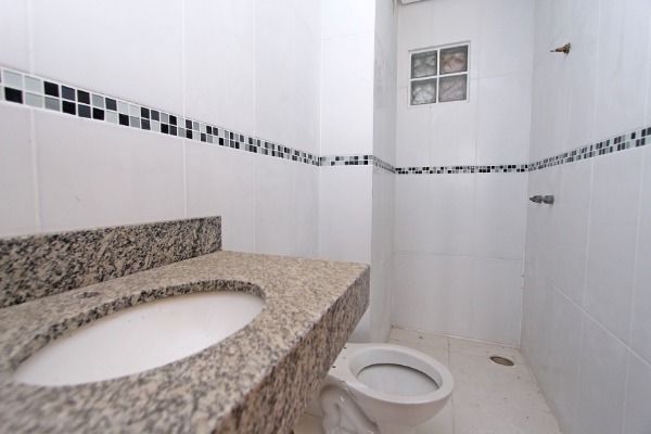 Casa para Venda - 164m², 3 dormitórios, sendo 3 suites, 2 vagas - Guarujá