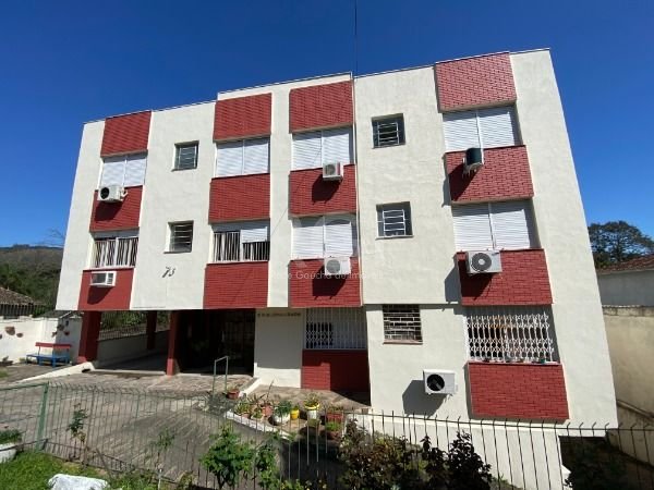 Apartamento com 39m², 1 dormitório, 1 vaga no bairro Glória em Porto Alegre para Comprar