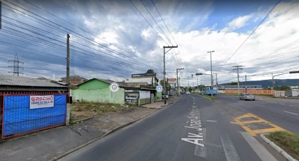 Terreno com 650m² no bairro Restinga em Porto Alegre para Comprar