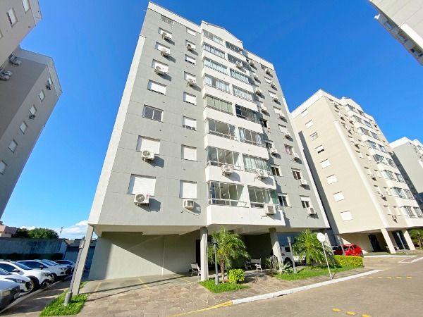 Apartamento com 71m², 3 dormitórios, 1 suíte, 2 vagas no bairro Cavalhada em Porto Alegre para Comprar