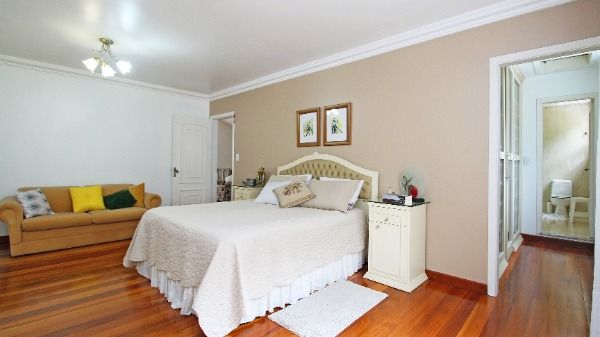 Casa Condominio em Porto Alegre, no bairro Cascata, com 3 dormitório(s), e 3 banheiros, à venda.