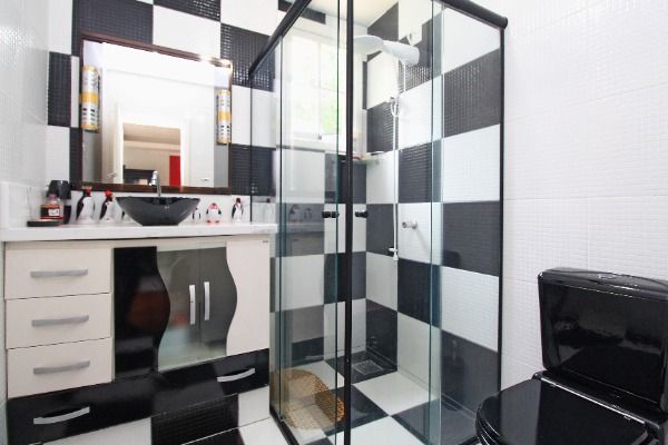 Casa Condominio em Porto Alegre, no bairro Cascata, com 3 dormitório(s), e 3 banheiros, à venda.