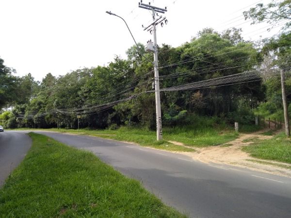 Area em Porto Alegre, no bairro Lomba do Pinheiro, à venda.