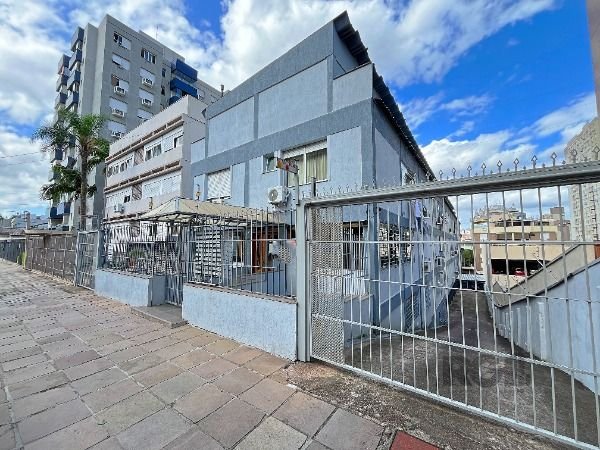 Apartamento com 50m², 1 dormitório no bairro Santana em Porto Alegre para Comprar