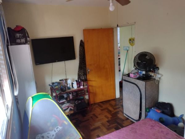 Apartamento em Porto Alegre, no bairro Jardim Sabará, com 2 dormitório(s), e 2 banheiros, à venda.