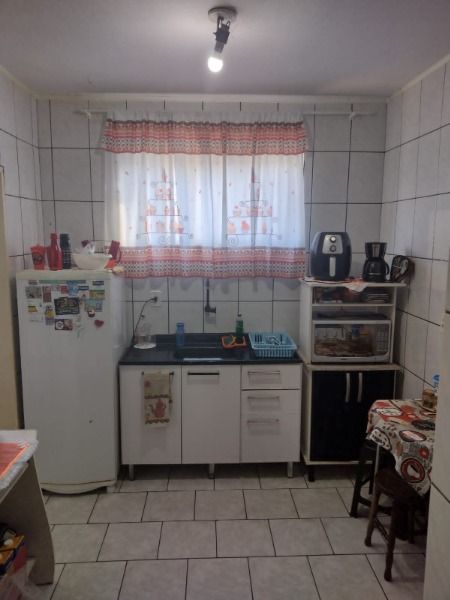 Apartamento em Porto Alegre, no bairro Jardim Sabará, com 2 dormitório(s), e 2 banheiros, à venda.