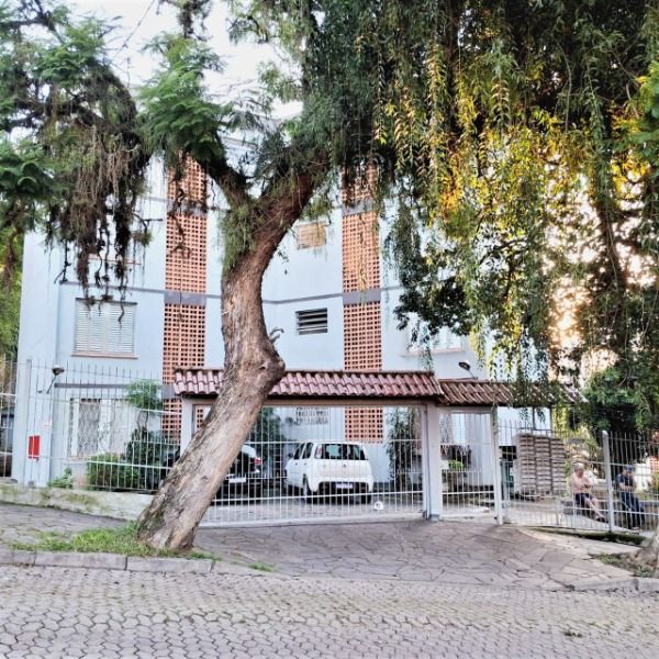 Apartamento com 46m², 2 dormitórios no bairro Menino Deus em Porto Alegre para Comprar