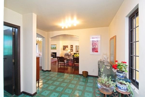 Casa Condominio em Porto Alegre, no bairro Cavalhada, com 4 dormitório(s), e 4 banheiros, à venda.