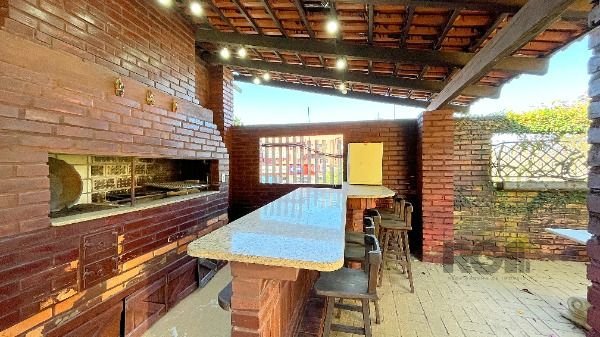 Casa Condominio em Porto Alegre, no bairro Cavalhada, com 4 dormitório(s), e 4 banheiros, à venda.