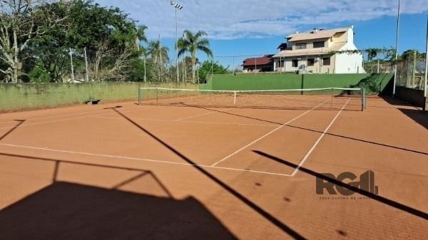 Casa Condominio em Porto Alegre, no bairro Cavalhada, com 4 dormitório(s), e 4 banheiros, à venda.
