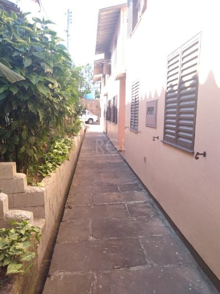 Casa Condominio em Porto Alegre, no bairro Hípica, com 1 dormitório(s), e 1 banheiros, à venda.