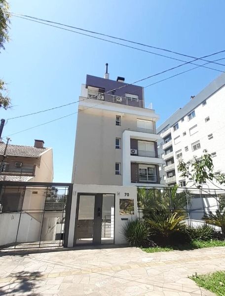 Apartamento com 93m², 2 dormitórios, 2 suítes, 2 vagas no bairro Tristeza em Porto Alegre para Comprar