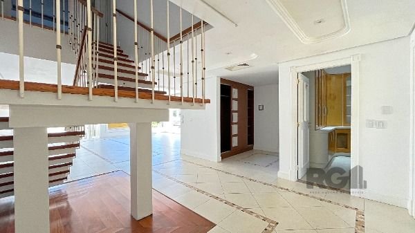 Casa no Jardim do Sol com 4D, sendo 2 suítes e 4 vagas de garagem