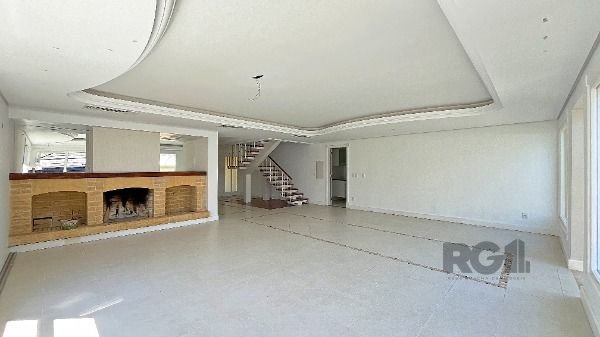 Casa no Jardim do Sol com 4D, sendo 2 suítes e 4 vagas de garagem