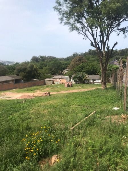 Terreno em Porto Alegre, no bairro Tristeza, à venda.