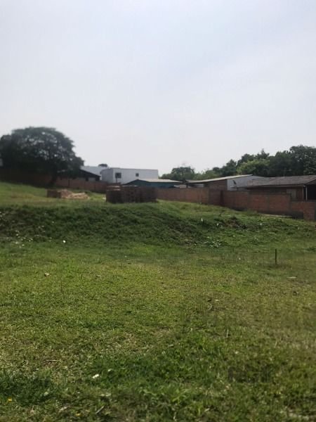 Terreno em Porto Alegre, no bairro Tristeza, à venda.