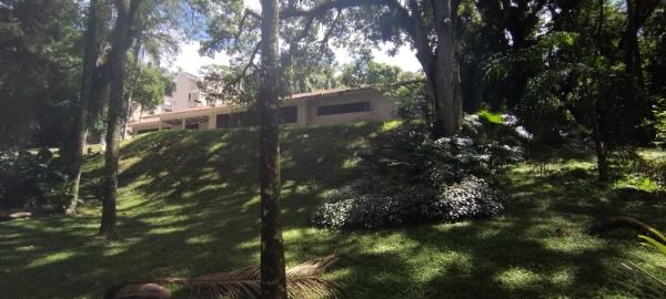 Terreno em Porto Alegre, no bairro Pedra Redonda, à venda.