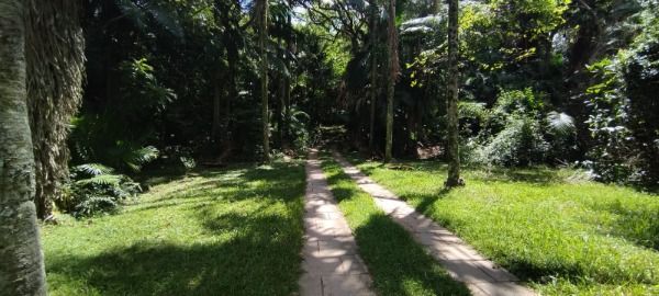 Terreno em Porto Alegre, no bairro Pedra Redonda, à venda.