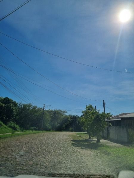 Terreno em Porto Alegre, no bairro Hípica, à venda.
