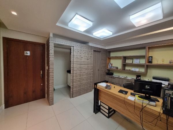 Conjunto/Sala com 45m² no bairro Azenha em Porto Alegre para Comprar