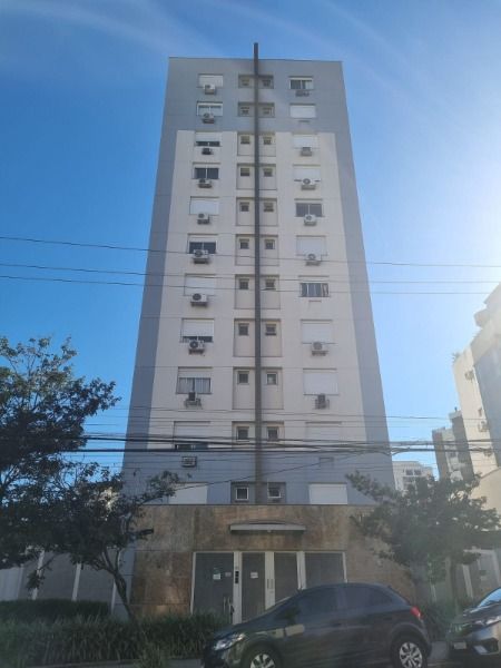 Apartamento com 59m², 2 dormitórios, 1 suíte, 1 vaga no bairro Menino Deus em Porto Alegre para Comprar