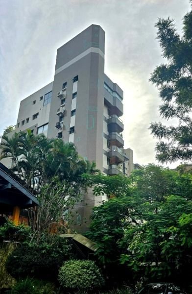 Apartamento à venda com 322m², 4 quartos, 4 suítes, 3 vagas no bairro Bela Vista em Porto Alegre