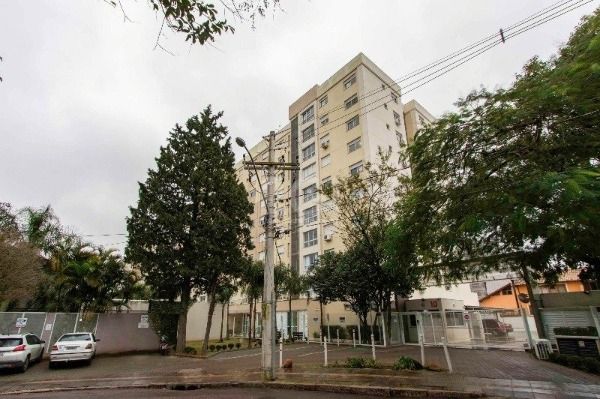 Apartamento à venda com 69m², 2 quartos, 1 suíte, 1 vaga no bairro Tristeza em Porto Alegre