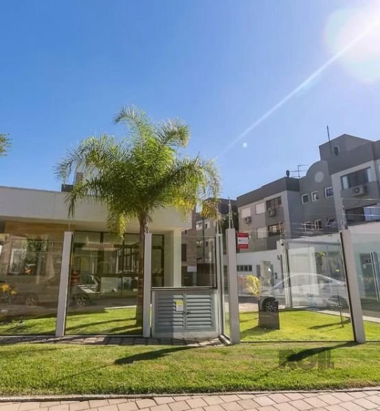 Apartamento em Porto Alegre, no bairro Ipanema, com 3 dormitório(s), e 3 banheiros, à venda.