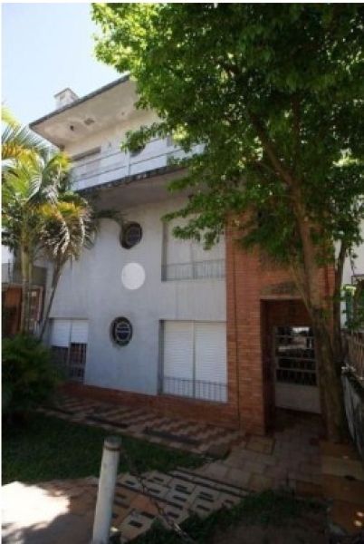 Apartamento JK em Porto Alegre, no bairro Medianeira, com 1 dormitório(s), e 1 banheiros, à venda.