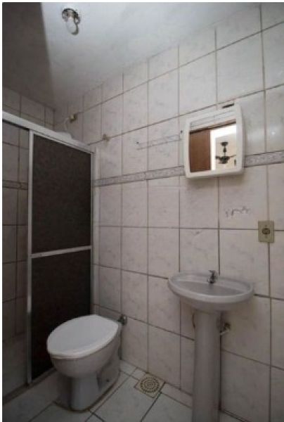 Apartamento JK em Porto Alegre, no bairro Medianeira, com 1 dormitório(s), e 1 banheiros, à venda.