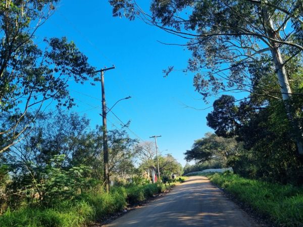 Sítio em Porto Alegre, no bairro Lageado, à venda.