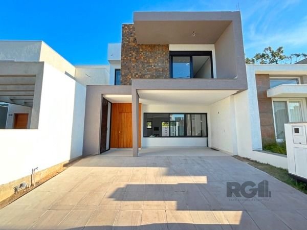 Casa Condominio à venda com 177m², 3 quartos, 3 suítes, 2 vagas no bairro Ipanema em Porto Alegre