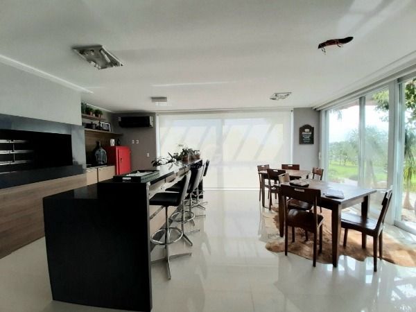 Casa Condominio em Porto Alegre, no bairro Belém Novo, com 3 dormitório(s), e 3 banheiros, à venda.