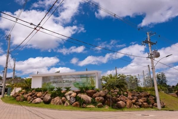 Terreno em Condominio em Porto Alegre, no bairro Lomba do Pinheiro, à venda.