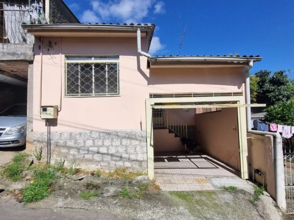 Casa em Porto Alegre, no bairro Vila Nova, com 2 dormitório(s), e 2 banheiros, à venda. - Pilar Imóveis