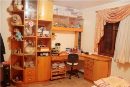 Casa para Venda - 150m², 3 dormitórios, sendo 1 suites, Cavalhada - Pilar Imóveis