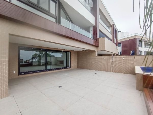 Cobertura para Venda - 346.66m², 3 dormitórios, sendo 3 suites, 4 vagas - Vila Assunção