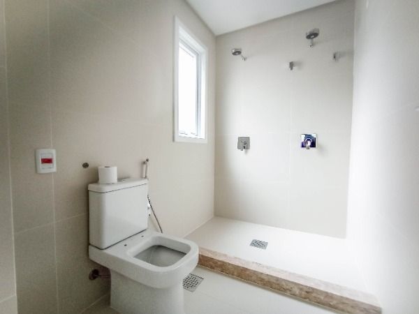 Cobertura para Venda - 346.66m², 3 dormitórios, sendo 3 suites, 4 vagas - Vila Assunção