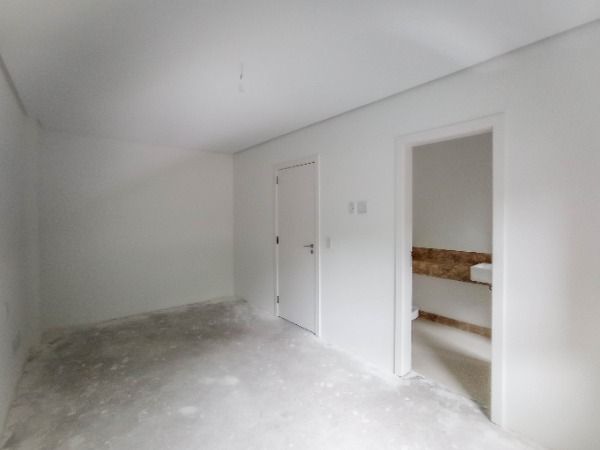 Cobertura para Venda - 346.66m², 3 dormitórios, sendo 3 suites, 4 vagas - Vila Assunção