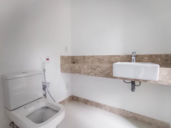 Cobertura para Venda - 346.66m², 3 dormitórios, sendo 3 suites, 4 vagas - Vila Assunção